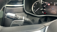 Jaguar F-Pace 2.0 D200 R-Dynamic SE 5dr Auto AWD Diesel Estate